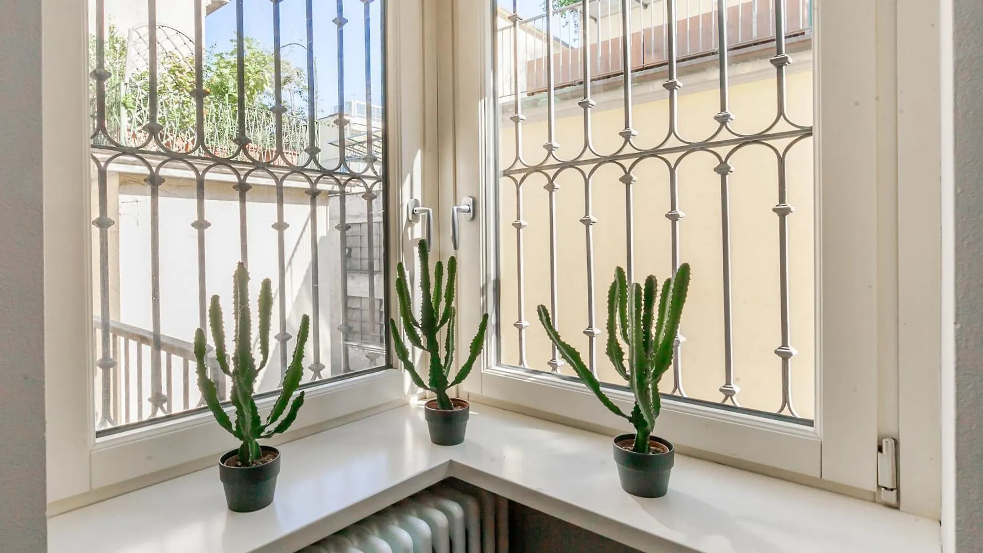 San Babila Executive Suite - Discover The Historic Centre Of Milano Apartment Milan