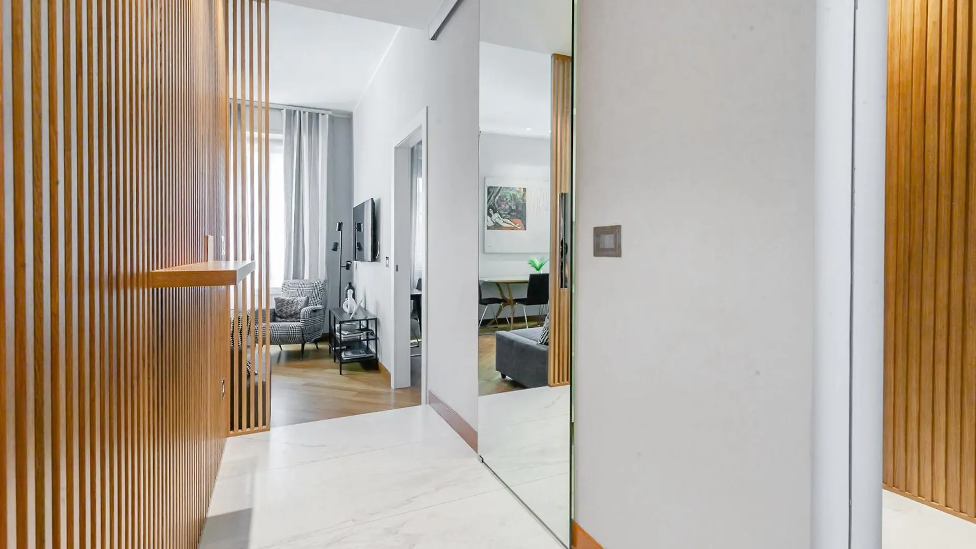 San Babila Executive Suite - Discover The Historic Centre Of Milano Apartment